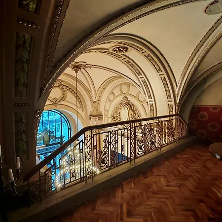 Готель Nostalgia Old