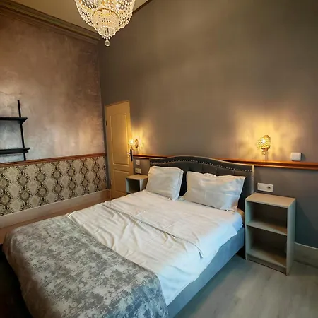 Hotell Nostalgia Old 4*