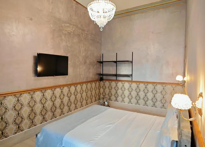 Otel Nostalgia Old 4*