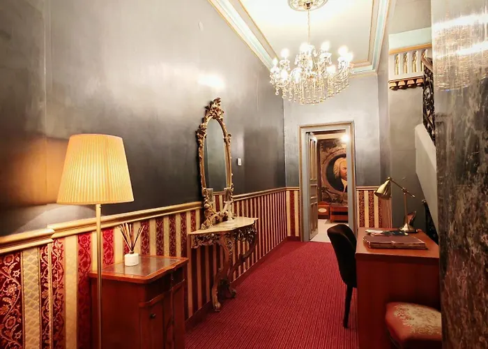 Nostalgia Old Hotel 4*